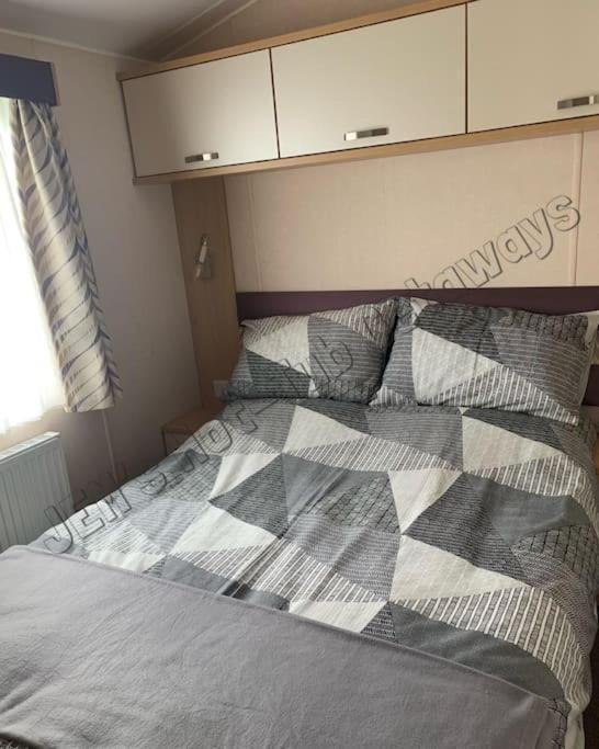 Jems Hot-Tub Getaways 8 Berth At Tattershall Lakes Экстерьер фото