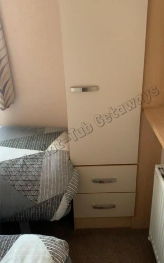 Jems Hot-Tub Getaways 8 Berth At Tattershall Lakes Экстерьер фото